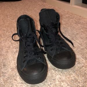 Black converse